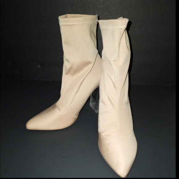 Fashion Nova Add My Two Cents Booties Sz 6.5M - Picture 8 of 8